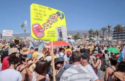 Southern municipalities call for constructive debate on tourism model in Tenerife