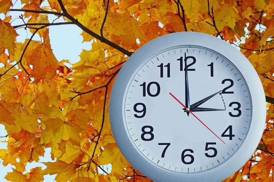 Clocks go back this weekend, but is it the last time in the Canary Islands?