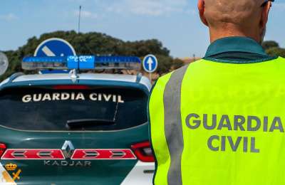 Motorcyclist throws away bag containing 50 grams of cocaine to avoid police 