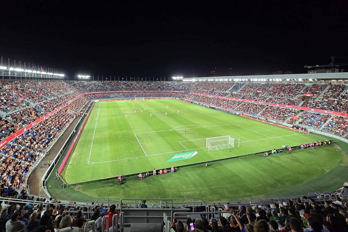Tenerife prepares the Heliodoro Stadium for the Spain and Switzerland match next month