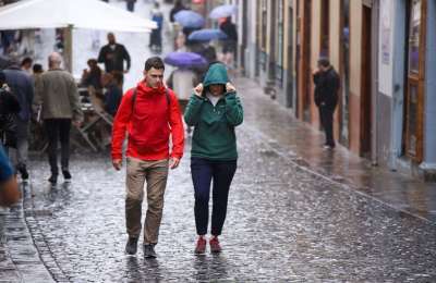 Weather stations report over 30 litres of rainfall in parts of Tenerife and Gran Canaria 
