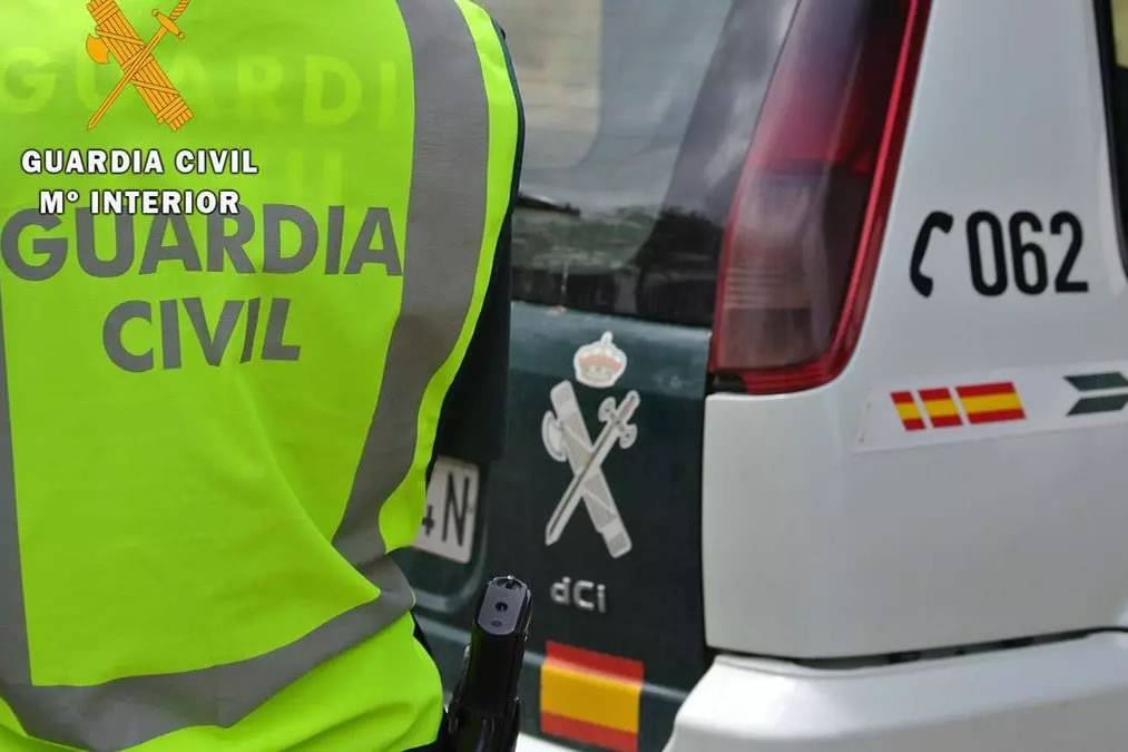 Knife attack in a south Tenerife street leaves victim hospitalised