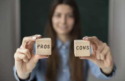 The Pros and Cons of Payday Loans