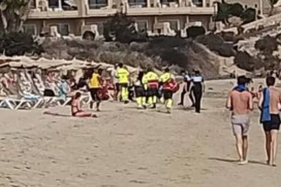 Man dies after being rescued in cardiac arrest at Costa Calma Beach