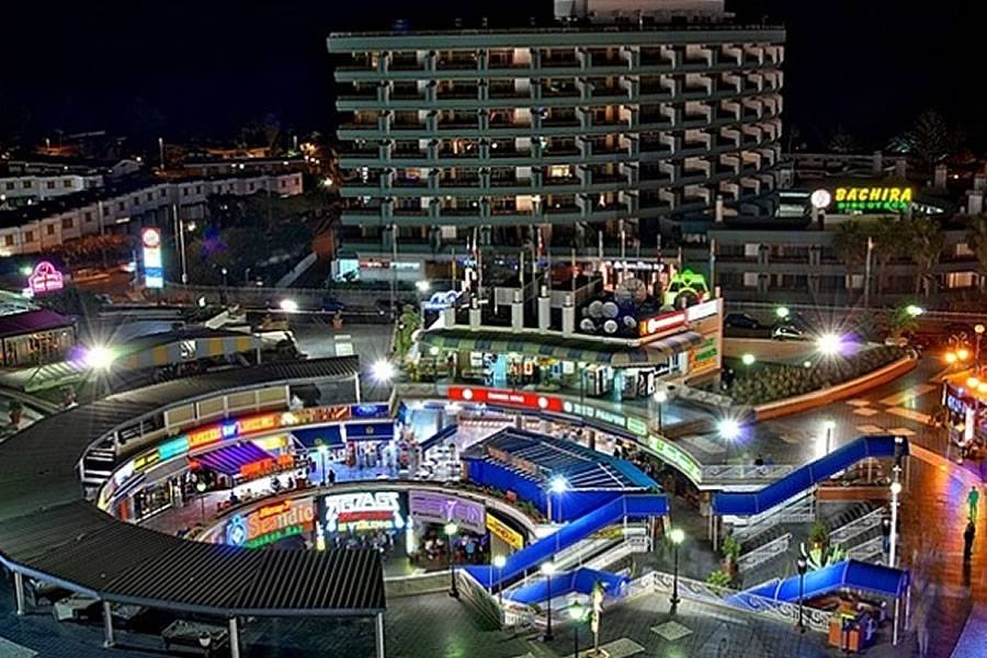 Noise problems and underage staff issues escalate in Maspalomas nightlife scene