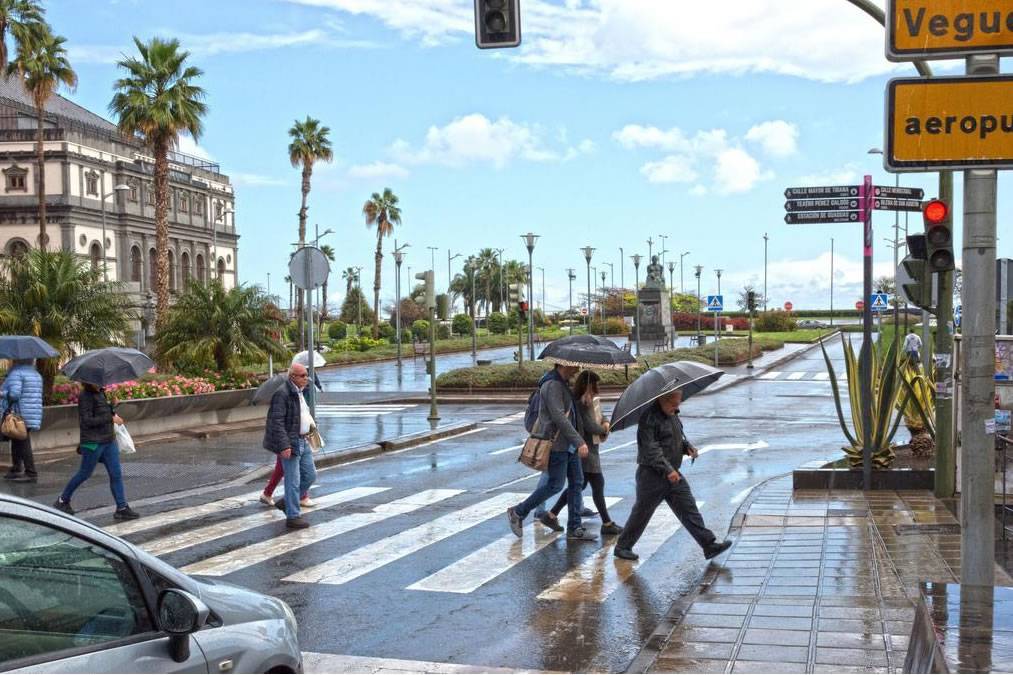Storm north of the Canary Islands expected to bring rain to Fuerteventura