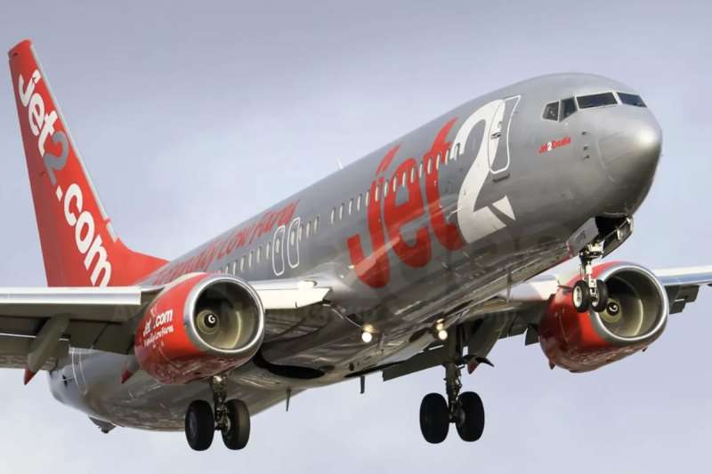 Emergency landing for UK flight from Fuerteventura due to smoke in the cabin