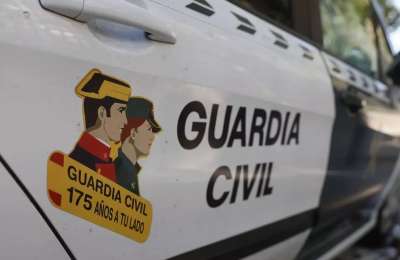 Man arrested in south Tenerife for attempting to kill his wife in front of their baby daughter