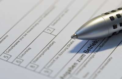 The tourism sector 'revolts' en masse against the new traveller register