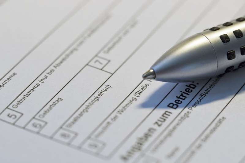 The tourism sector 'revolts' en masse against the new traveller register