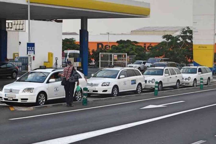 Still no solution for relocation of taxi rank in Las Chafiras