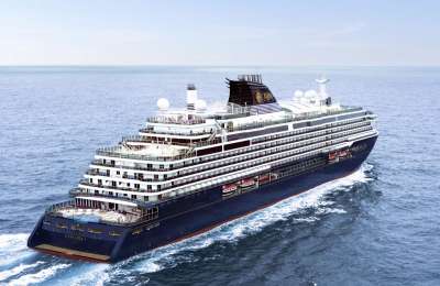 ‘Luxury of the Sea’ arrives in the Canary Islands: Five pools, and a Michelin-Starred restaurant onboard