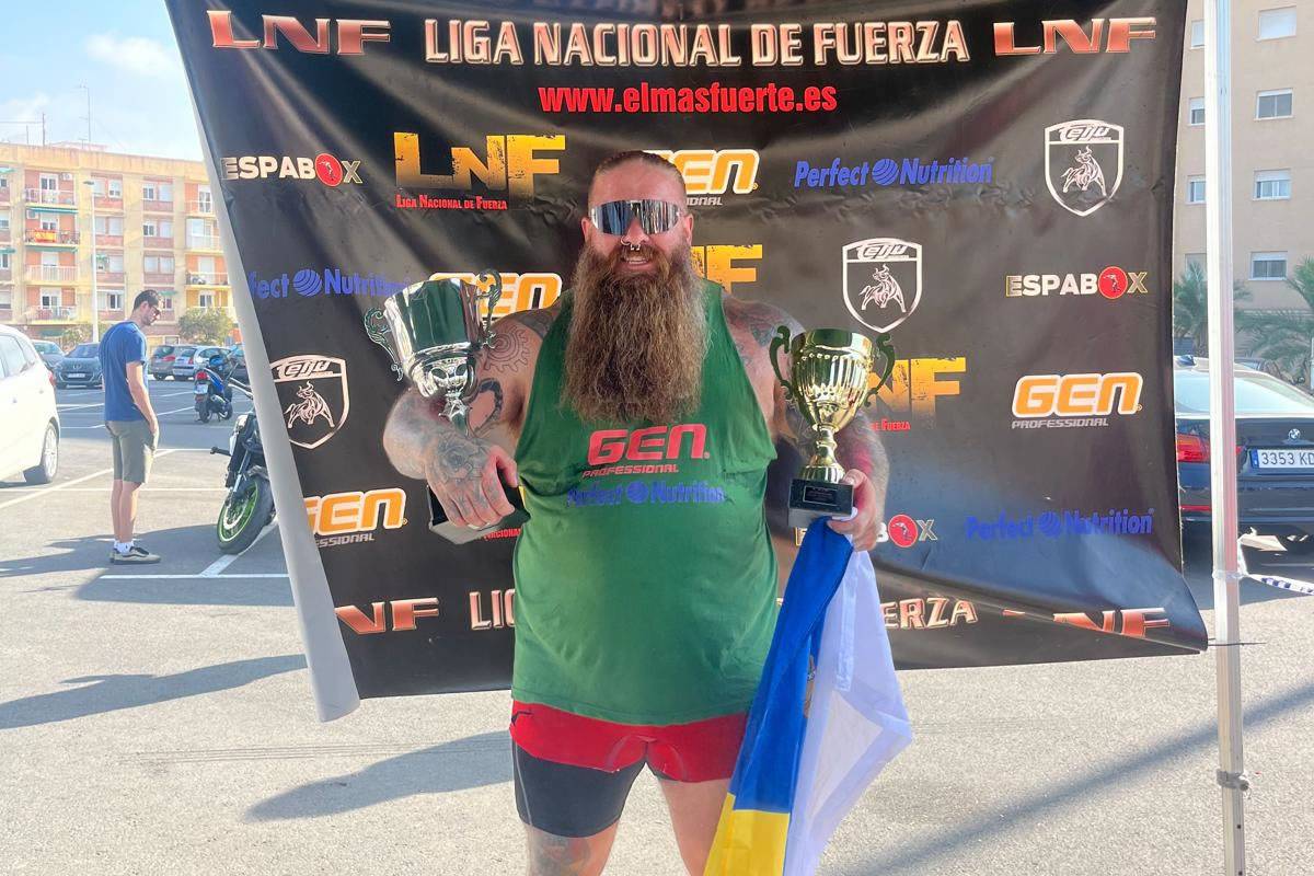 Tenerife strongman El Vikingo triumphs in the final round of Liga Nacional de Fuerza