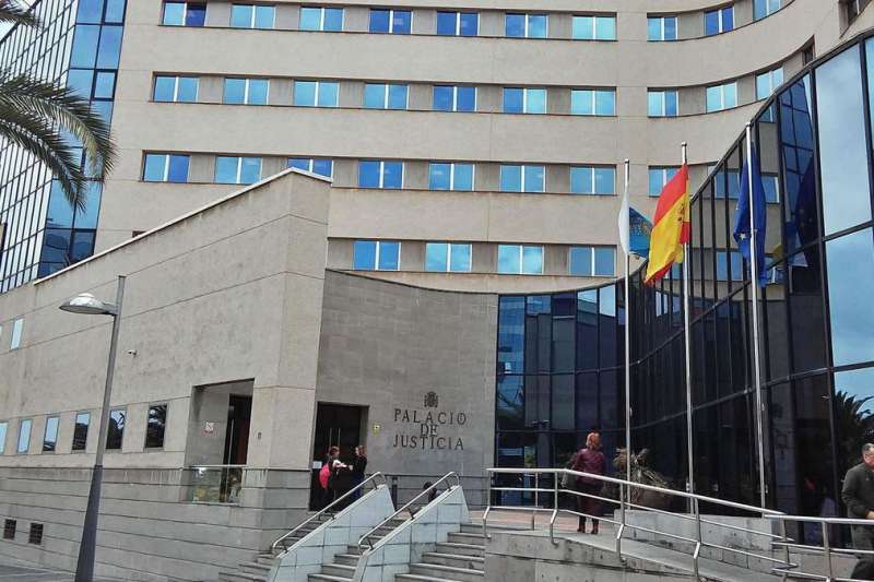 Estate agent in Tenerife faces trial for alleged fraudulent apartment sales