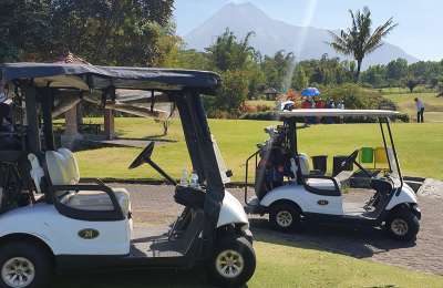 Two thieves arrested for impersonating golfers to rob players at south Tenerife golf course