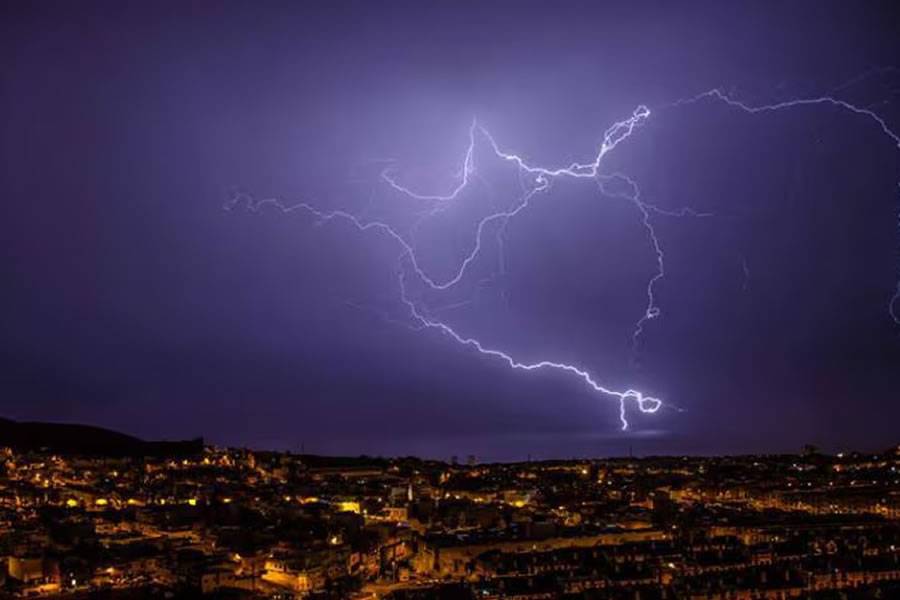 Over 1,000 lightning strikes hit the Canary Islands in just six hours