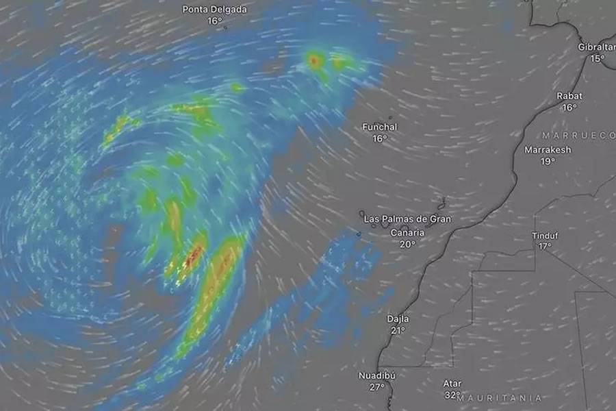Government raises alert situation to “high-risk” as Storm Dorothea hits the Canary Islands