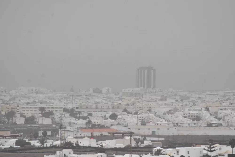 Schools closed in several municipalities of Lanzarote due to strong winds and calima 