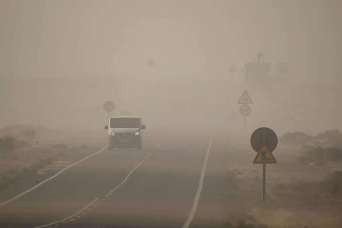 Air quality is “extremely unfavourable” in the Canary Islands due to a supercalima
