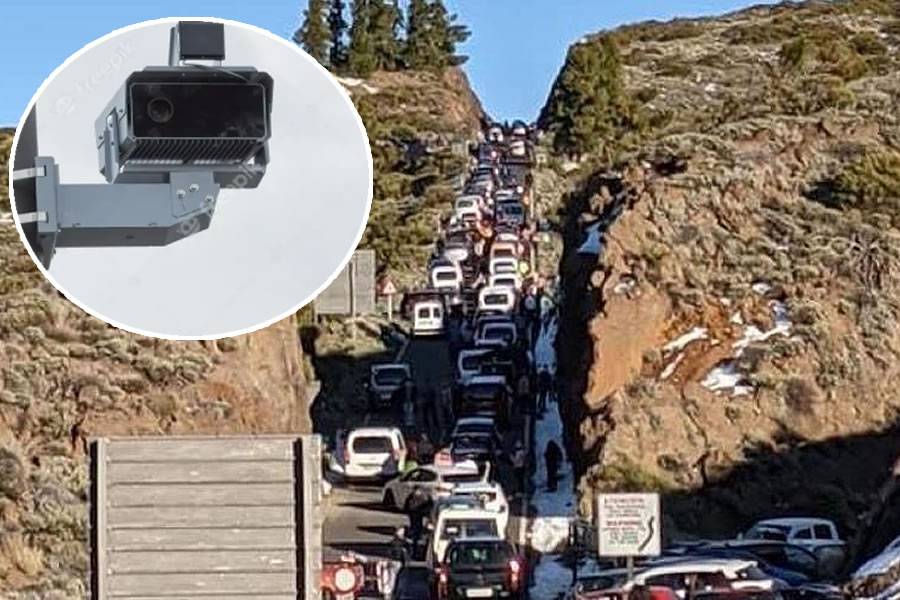 Traffic and visitor monitoring systems being installed to regulate access to Teide National Park