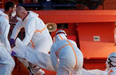 More tragedy at sea: 377 people rescued and four dead crossing the Canary route