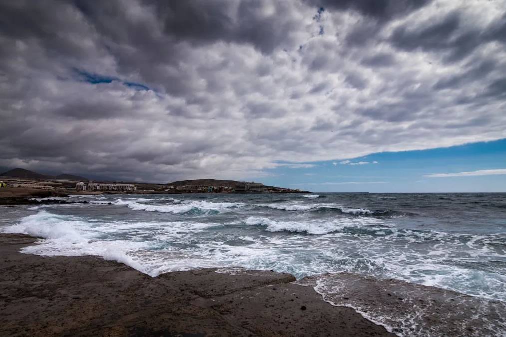 AEMET issues new weather warnings for rain, hail, and severe winds in the Canary Islands
