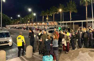 Tenerife Cabildo says it is “making progress” in the solution to taxi queues at the south airport