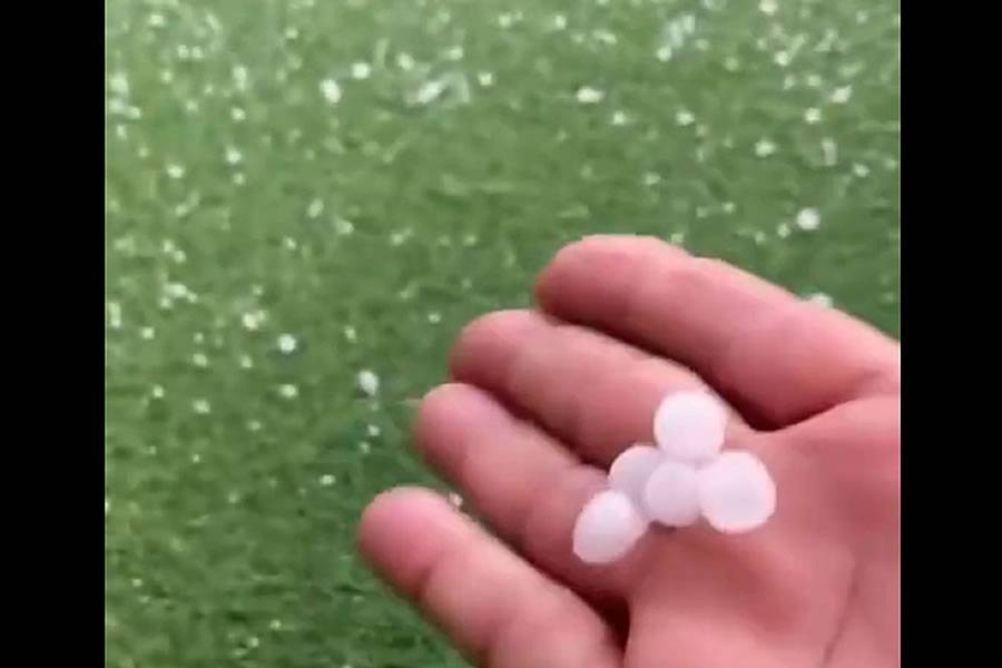 VIDEO: The DANA leaves hail stones in Corralejo, Fuerteventura