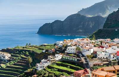 How to make your holiday in the Canaries more exciting with online entertainment