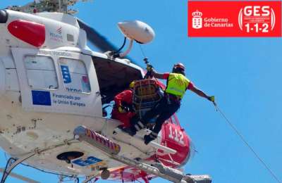 Paraglider in critical condition after falling in remote area of Gáldar