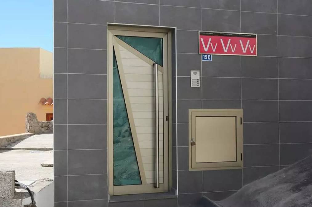 Inspecting holiday rental properties in the Canary Islands: An almost impossible task