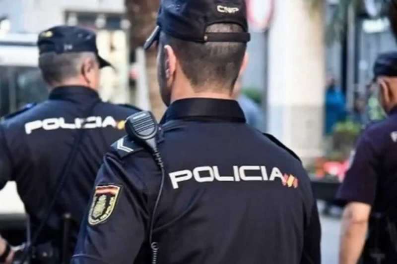 Police dismantle drug operation in Tenerife arresting five members of the same family