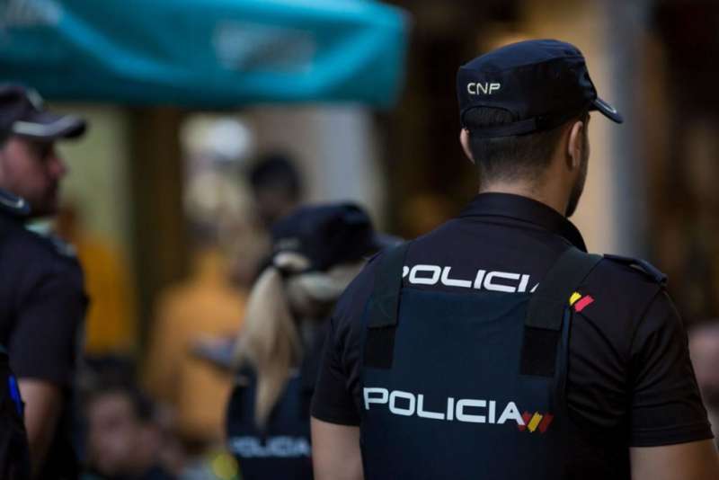 Woman arrested for allegedly attempting to kill her baby and partner in Gran Canaria