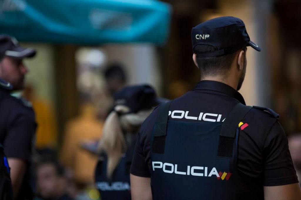 Woman arrested for allegedly attempting to kill her baby and partner in Gran Canaria