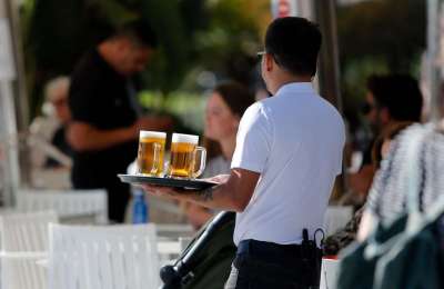 Bar staff and waiters are the most in-demand job in southern Tenerife