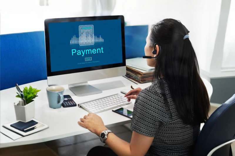 The advantages of custom payment software for Fintech: Empowering modern financial products