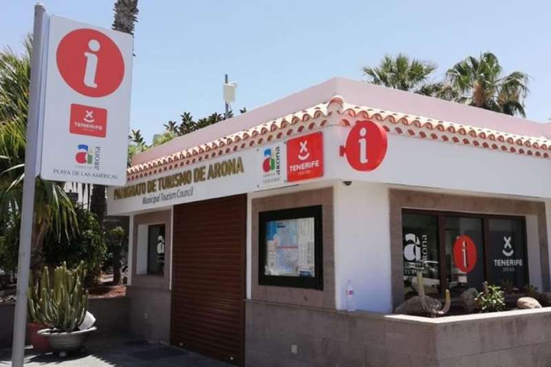 Arona loses state quality certifications for three tourist offices