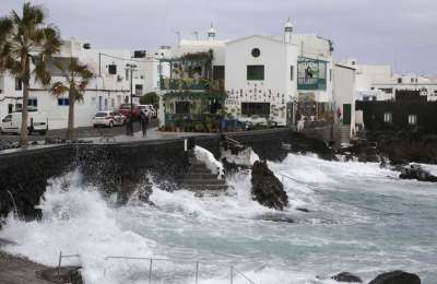 Government updates weather warnings in the Canary Islands