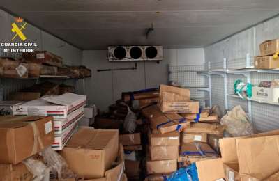 Las Chafiras supermarket closed by Guardia Civil and 25 tonnes of food destroyed