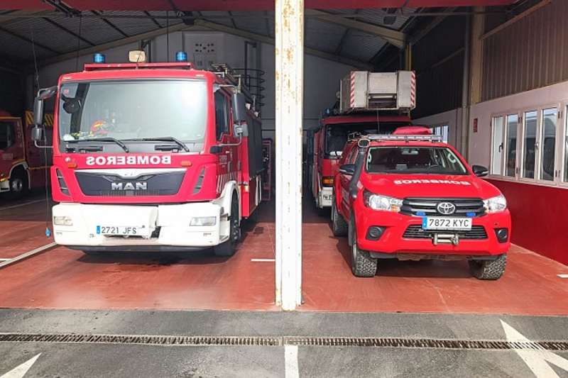 Firefighters rescue person trapped in a lift in Lanzarote 
