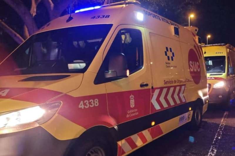 Three injured in collision between two cars on the TF-1 in Las Chafiras