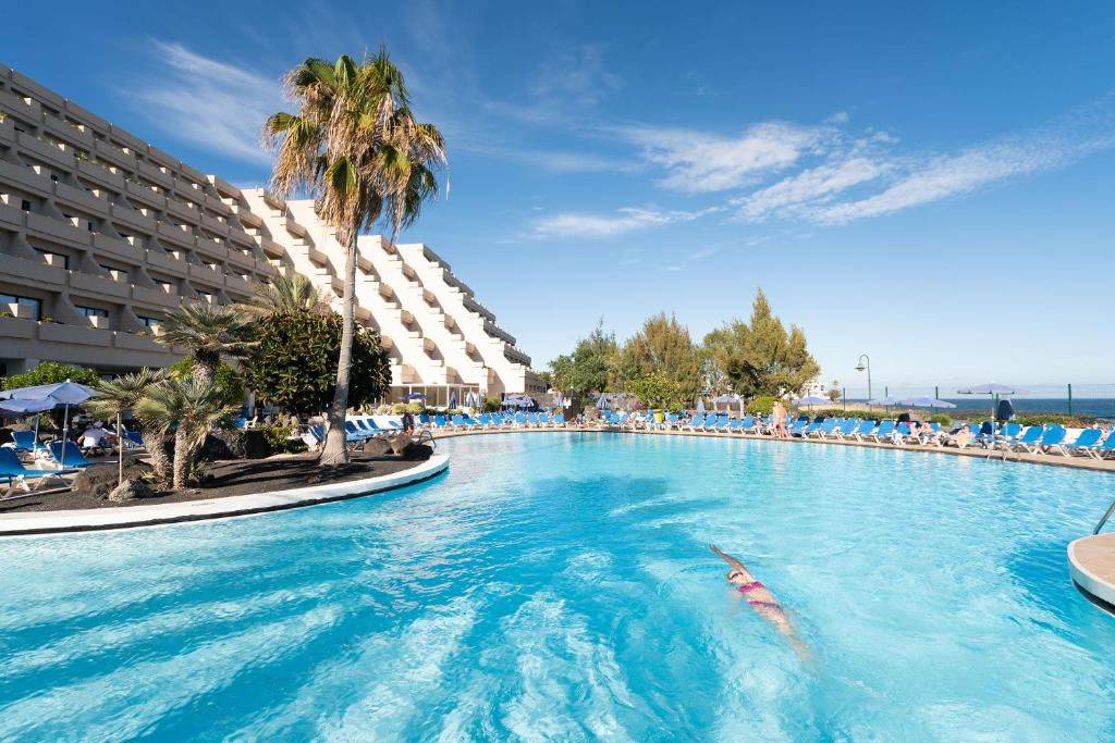 The Grand Teguise Playa in Lanzarote is taken over by Alexandre Hotels