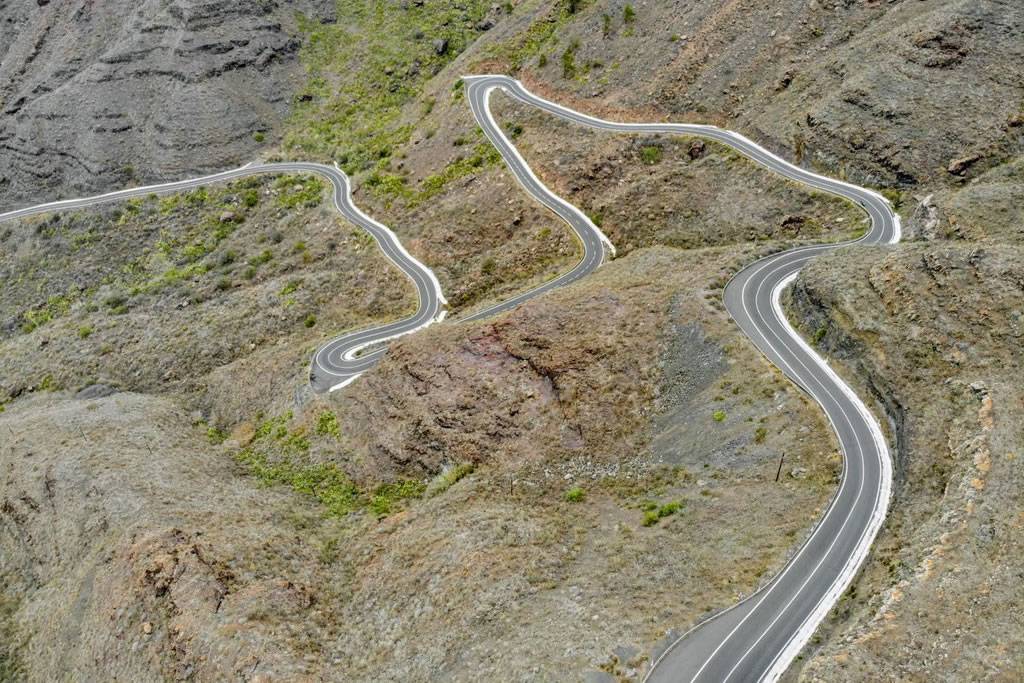 Top scenic driving routes in the Canary Islands for couples