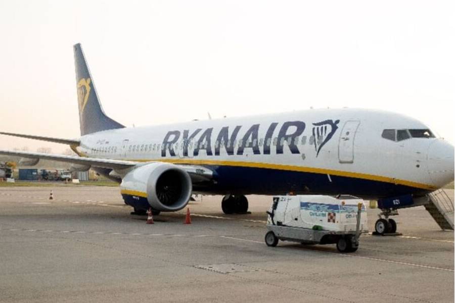Ryanair flight to Stansted diverted to Tenerife due to suspected tail strike