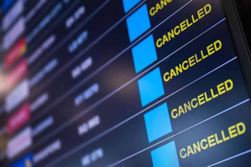 Fog causes chaos at Tenerife North Airport: 14 flight diversions and 57 cancellations