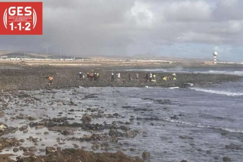 Man rescued from drowning after boat capsizes near Fuerteventura
