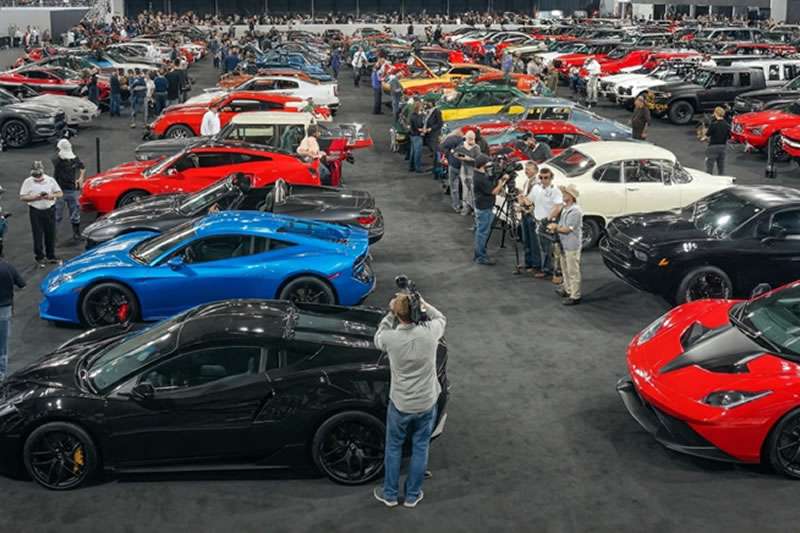 The intersection of business and cars in the Canary Islands: How vehicles drive economic growth