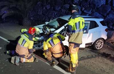 Head-on collision in the south of Tenerife leaves several people injured