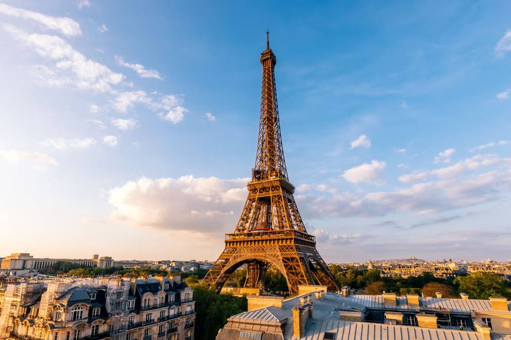 Why you should choose a hotel near a popular tourist attraction