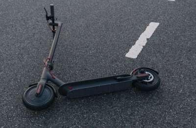 15-year-old boy injured after electric scooter collides with car in Los Cristianos